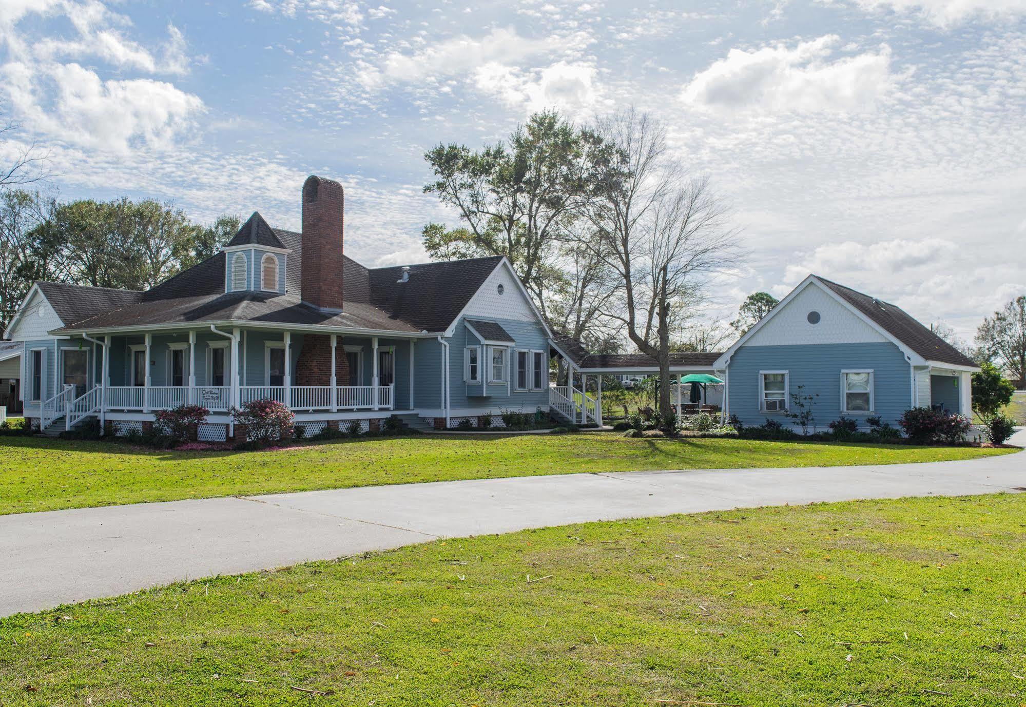 A Chateau On The Bayou Bed & Breakfast Raceland Exterior foto